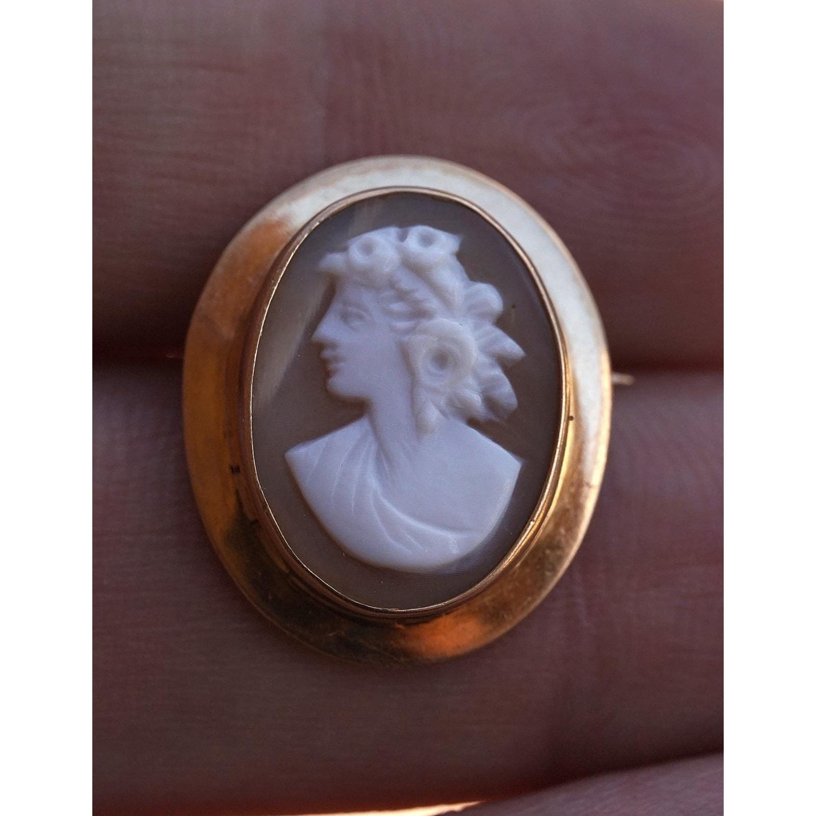 Victorian 10k Solid Yellow Gold Carved Shell Greek Women Cameo - Brooch Pin